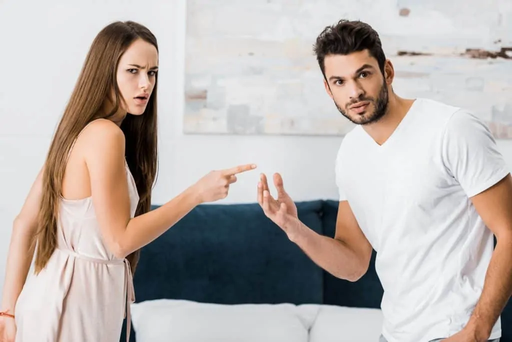 8 Signs Your Husband Doesnt Love You