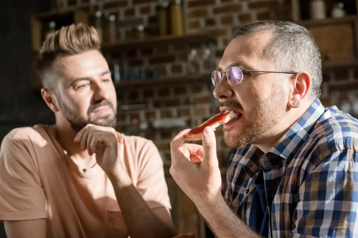 A guy not paying attention to his date